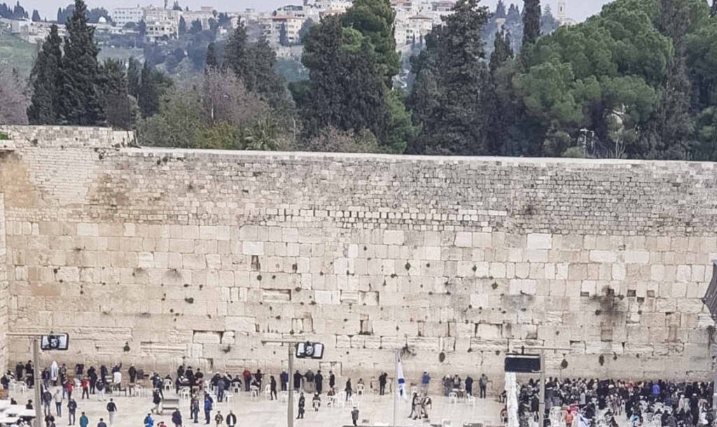 Alleen naar Tel Aviv