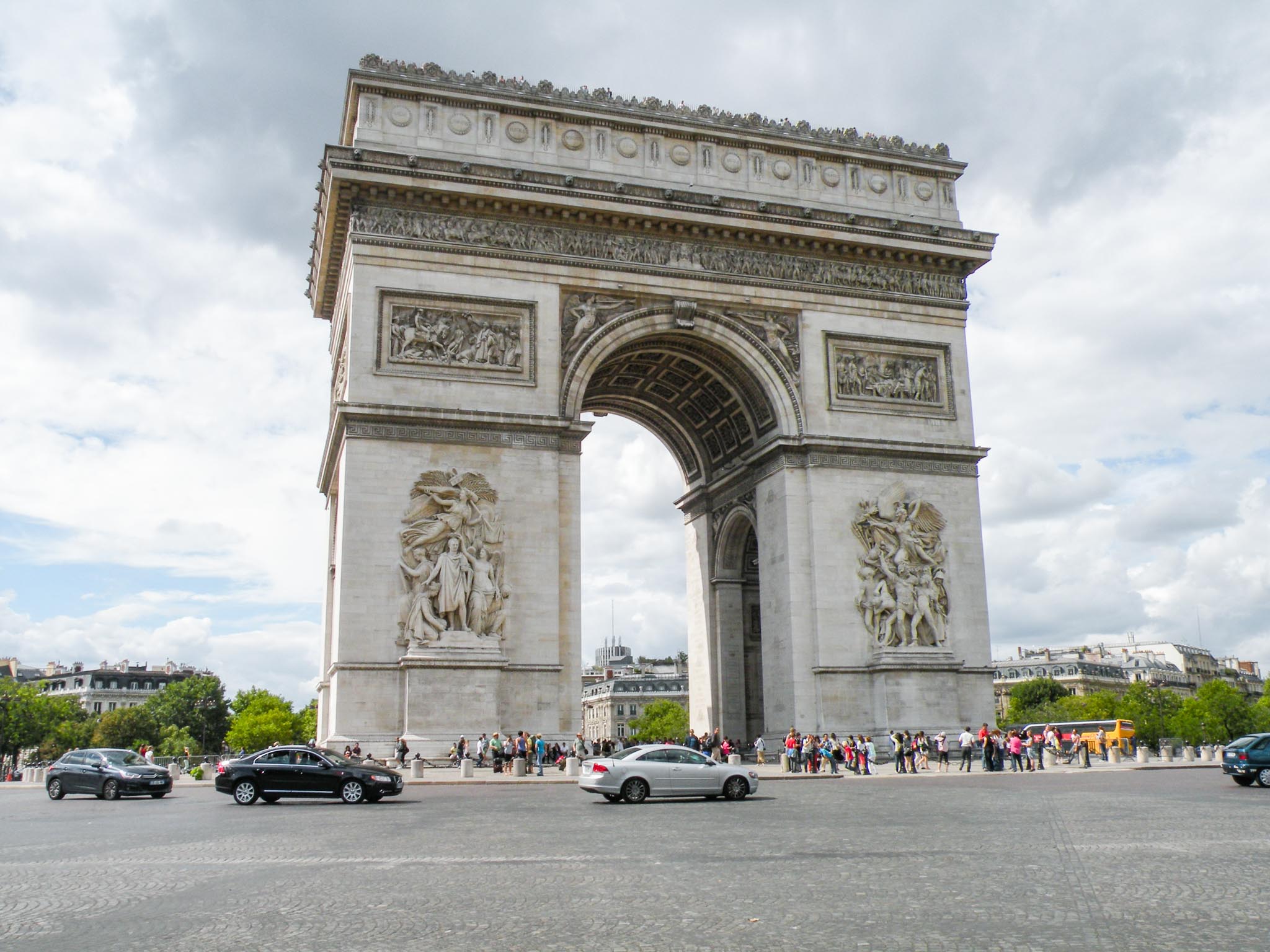 Arc de Triomphe in Parijs